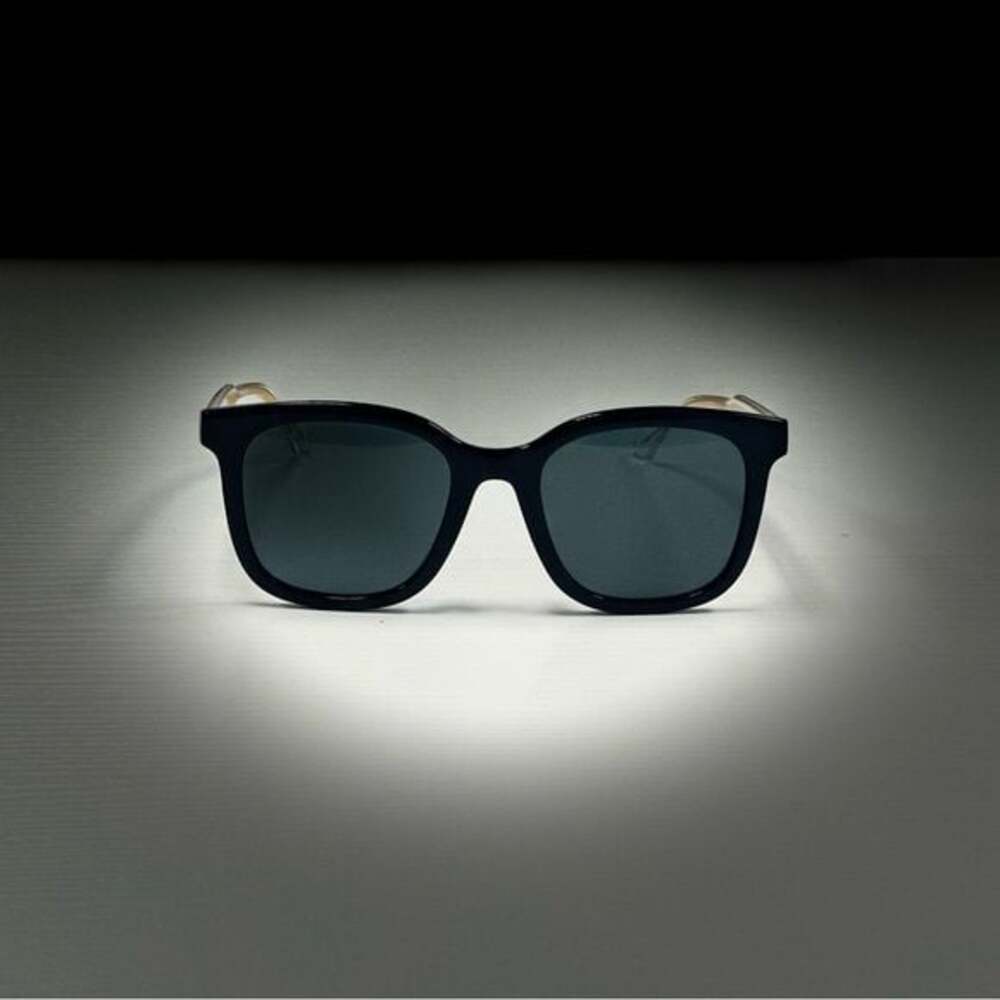 Women’s Gucci Stylish Black Sunglasses
